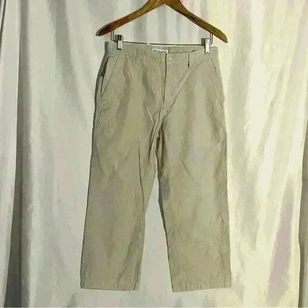 Columbia women’s tan Capri 100%‎ cotton size 8